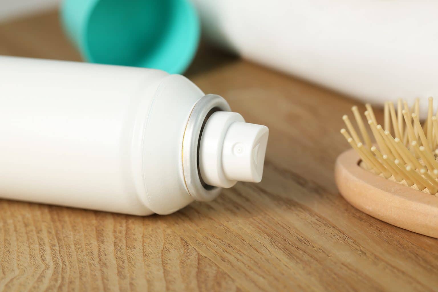 Can Dry Shampoo Cause Hair Loss? The Answer & Alternatives