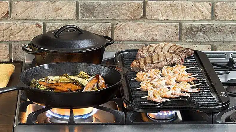 Cooking-with-cast-iron-pans