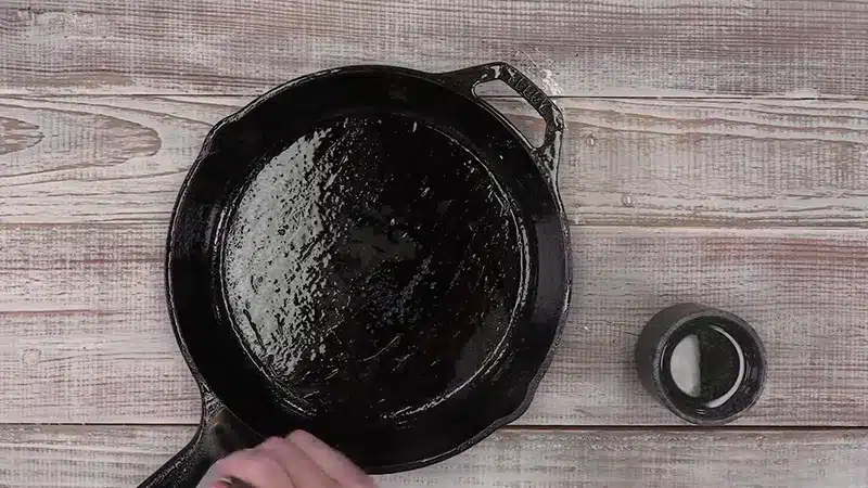 Season-Your-Cast-Iron-Pans