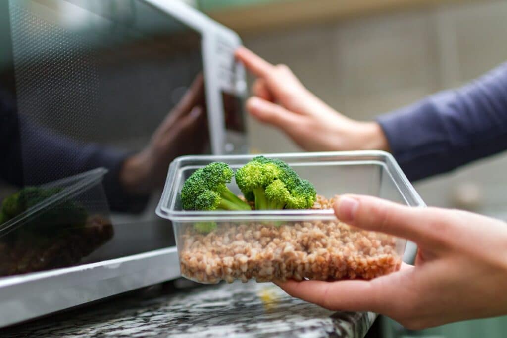 Can you heat food in plastic containers