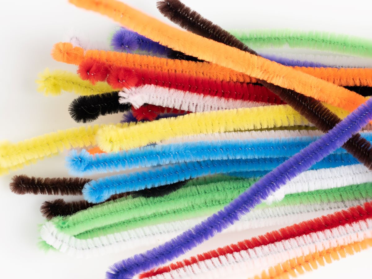Are Pipe Cleaners Safe? Safety Issues & Tips